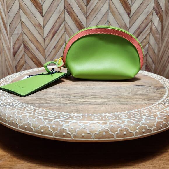 NWT BAEKGAARD Genuine Leather Apple & Coral Clamshell Travel Case w/ Tag  L - Picture 1 of 9